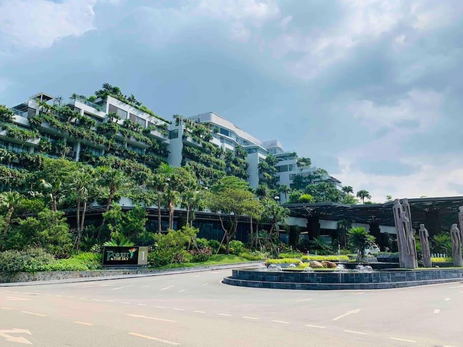 Hoàng Quyên 9 Flamingo đại Lải * Hanoï